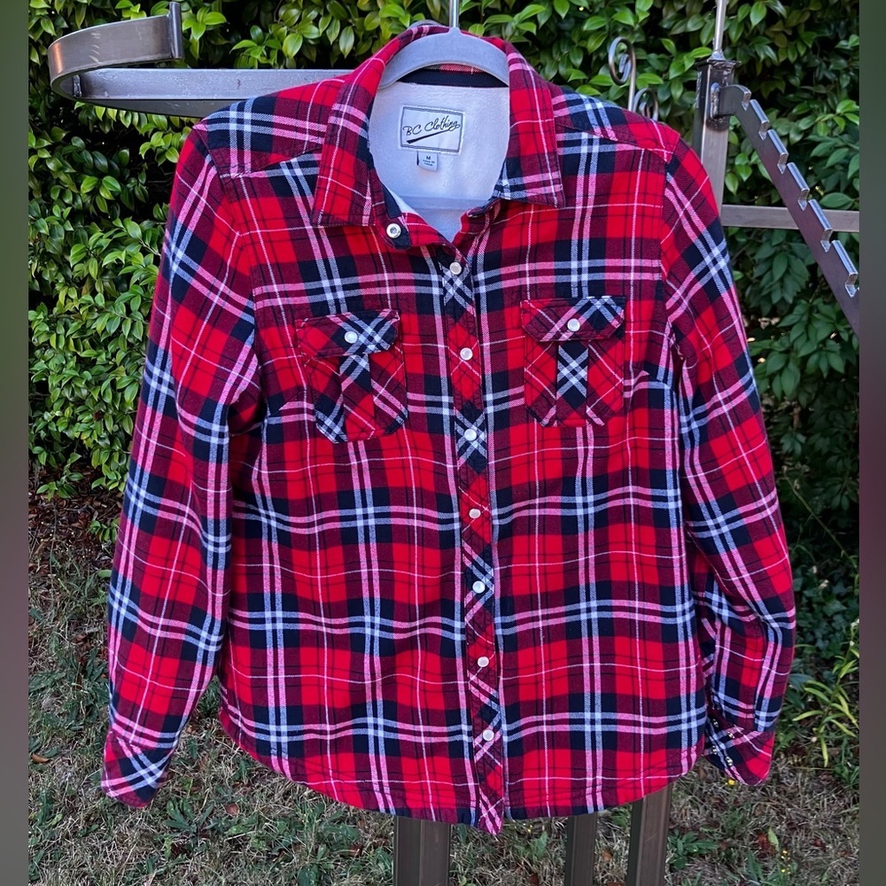 EUC BC Clothing Red and Black Plaid Button Down Jacket Shirt Size Medium